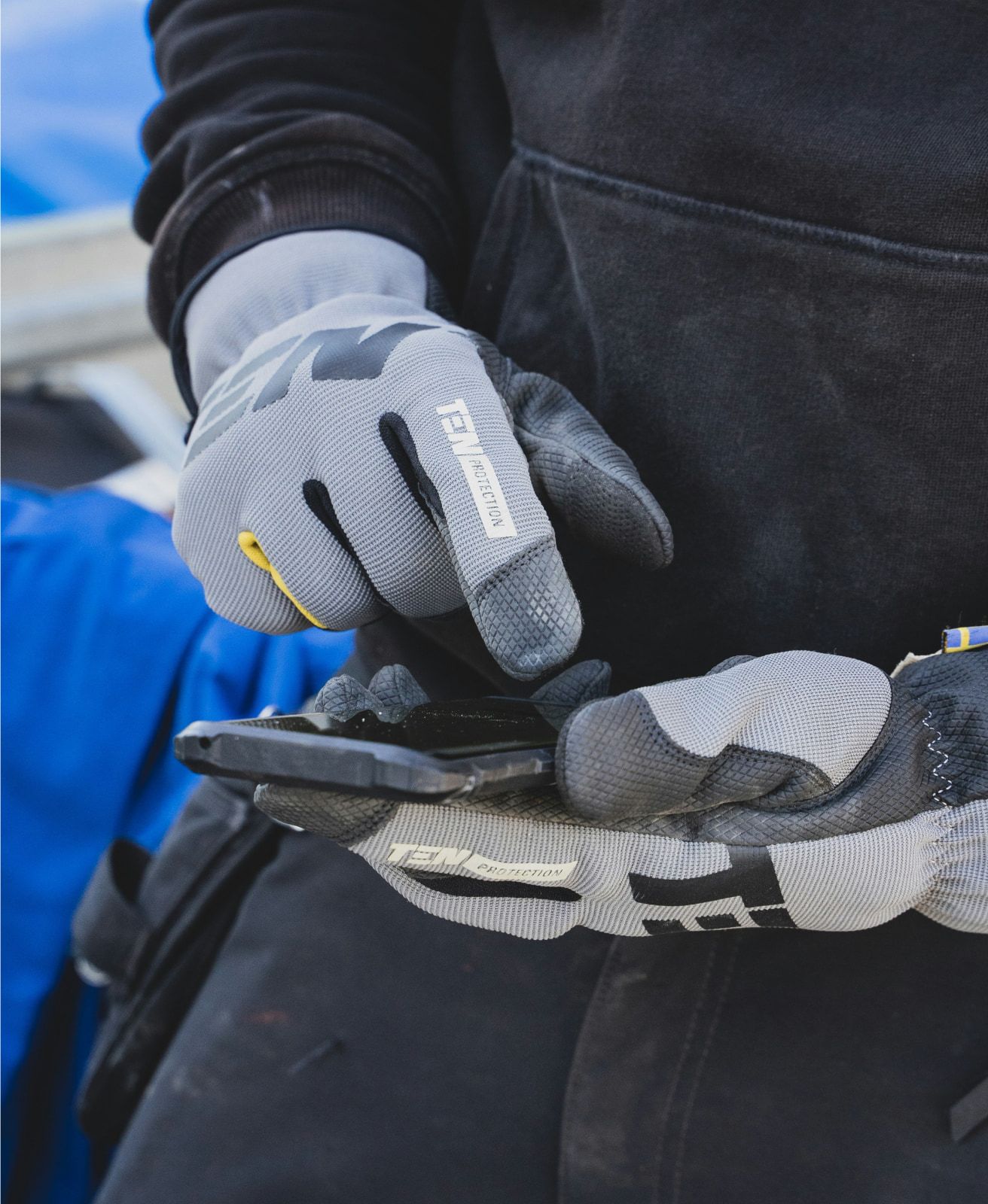 Capturing plant data on site with a rugged device